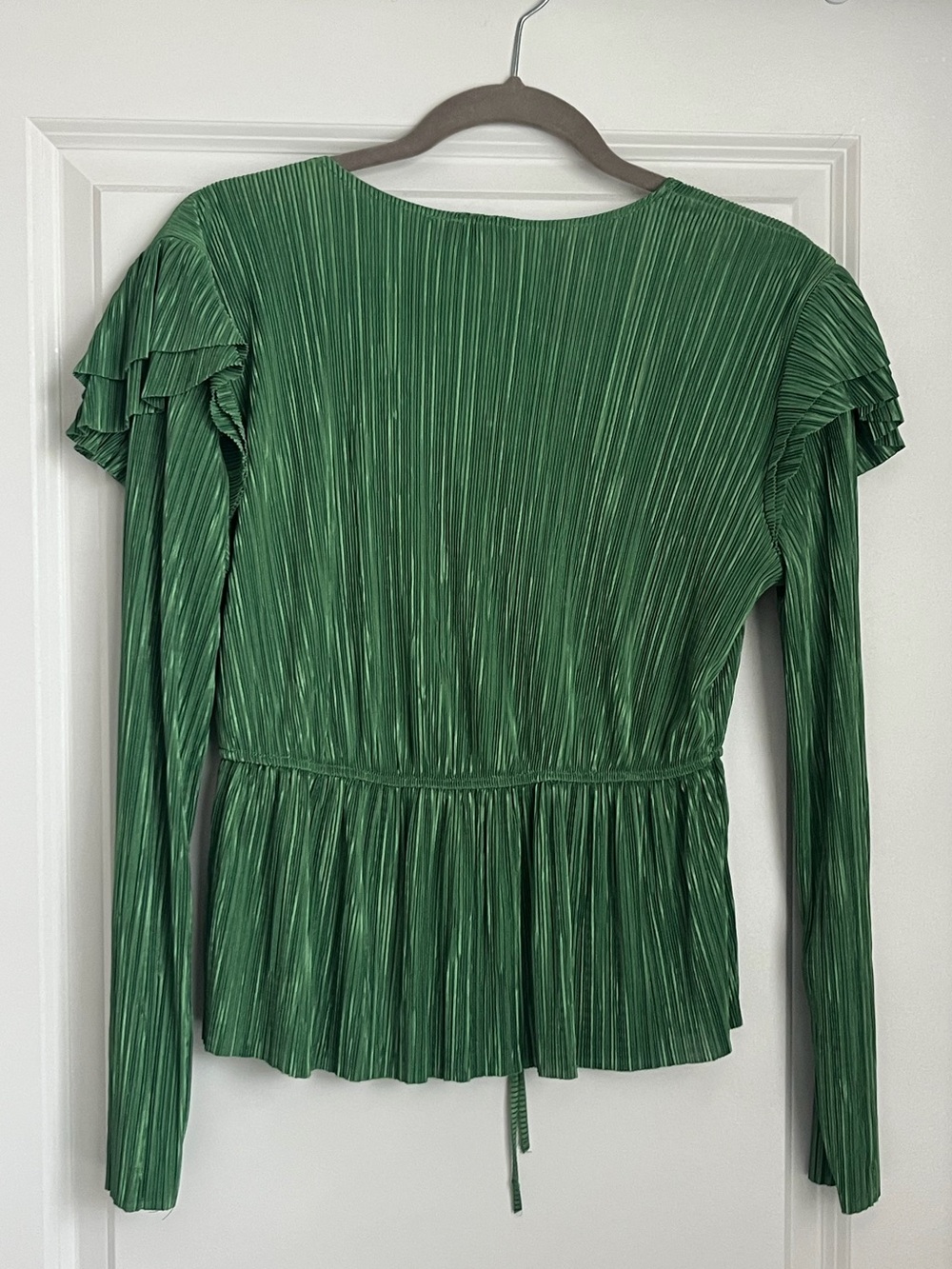 NWT Zara Emerald Green Lightweight Crepe Ribbed Textured Ruffle Long Sleeve - Picture 2 of 3